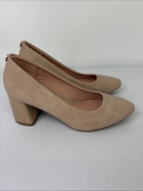 🦊 Taryn co fort design Block Heel Pumps in Beige